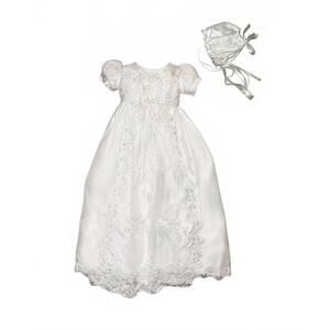 NEW PICCOLO BACIO kid's carmela silk christening gown in white